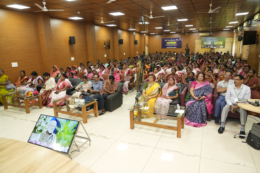 Live Webcasting of the Launching Ceremony of Pradhan Mantri Dhan Dhanya Krishi Yojana (PM-DDKY) and Mission for Aatmnirbharta in Pulses on 11 Oct 2025
